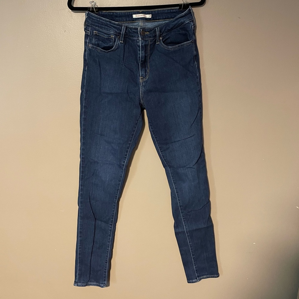Levi’s 721 high rise jeans